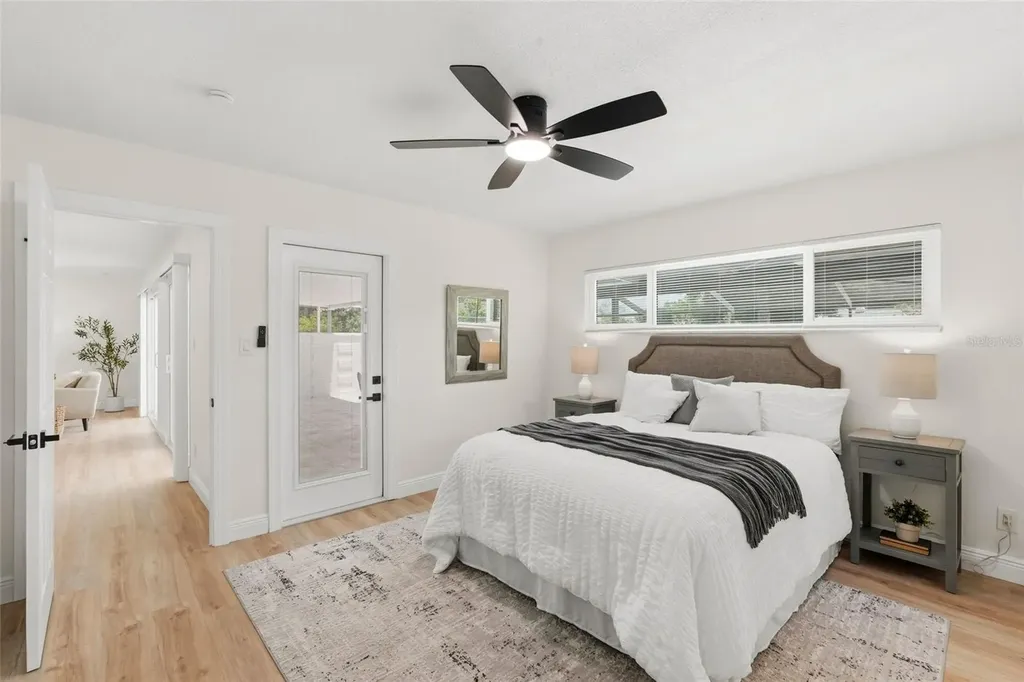 2580 68th Avenue S St Petersburg FL 33712