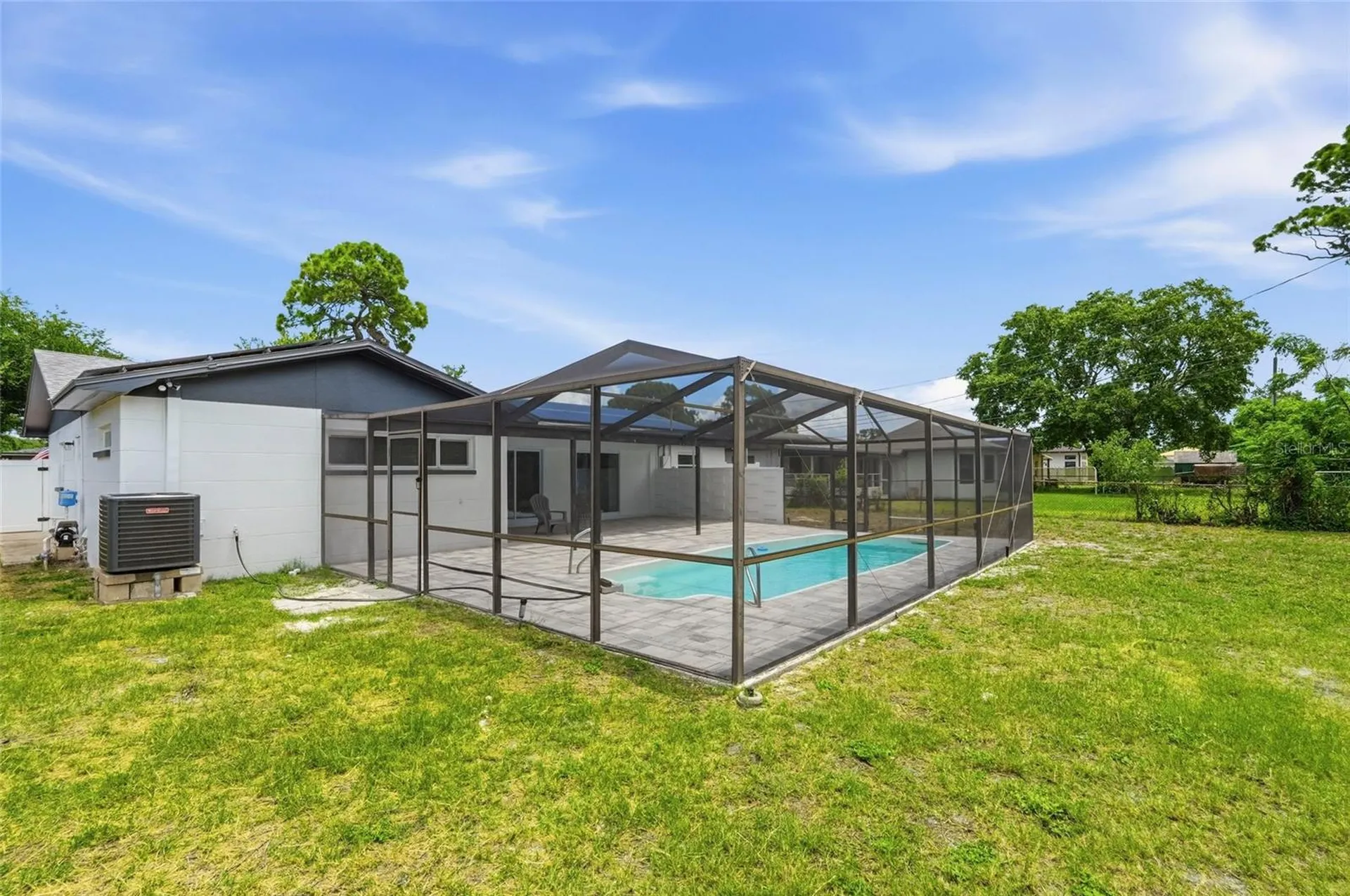 2580 68th Avenue S St Petersburg FL 33712