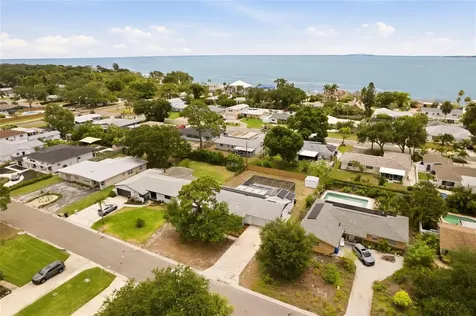 2580 68th Avenue S St Petersburg FL 33712