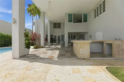 97 Calle Pitirre Montehiedras San Juan PR 00926