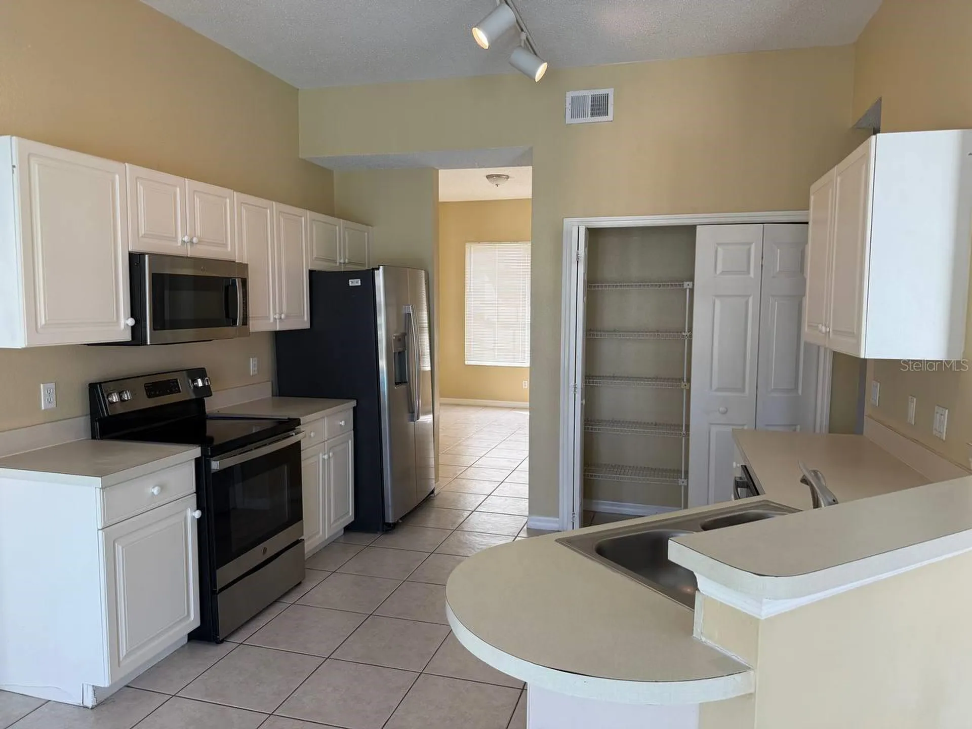 3406 Amaca Circle Orlando FL 32837