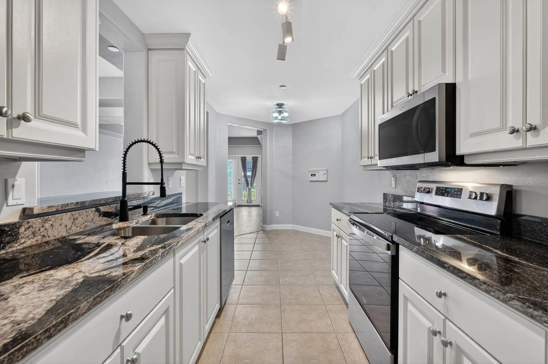 424 Luna Bella Lane New Smyrna Beach FL 32168