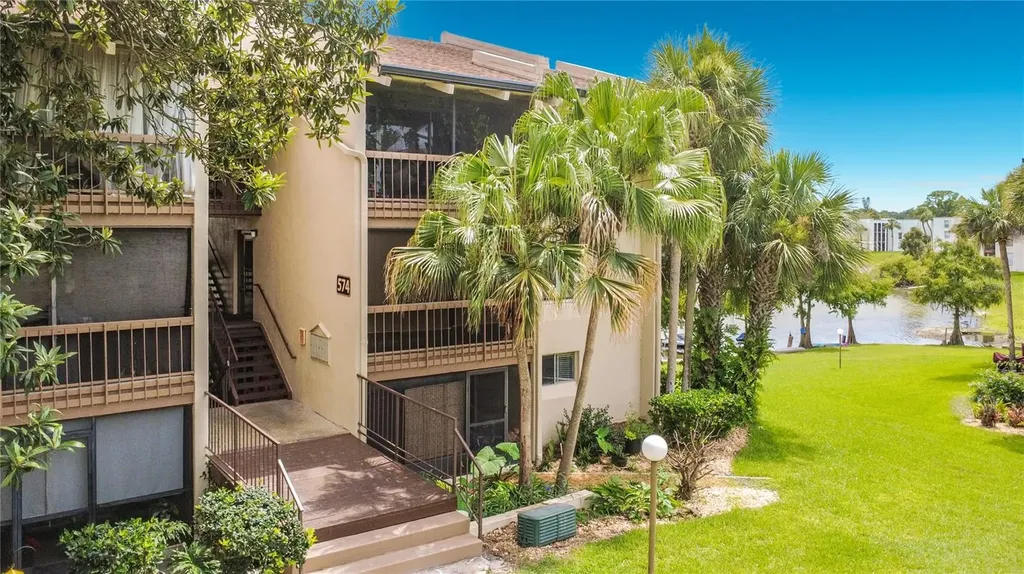 574 Orange Drive Altamonte Springs FL 32701