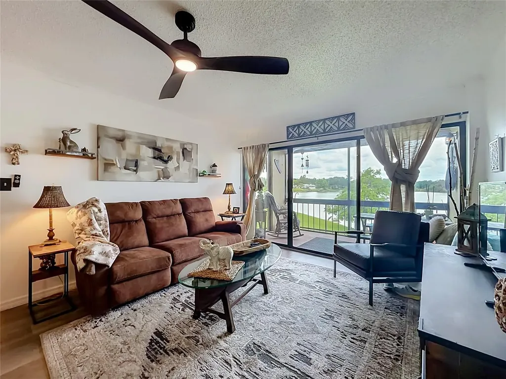 574 Orange Drive Altamonte Springs FL 32701