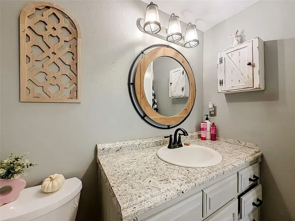 574 Orange Drive Altamonte Springs FL 32701