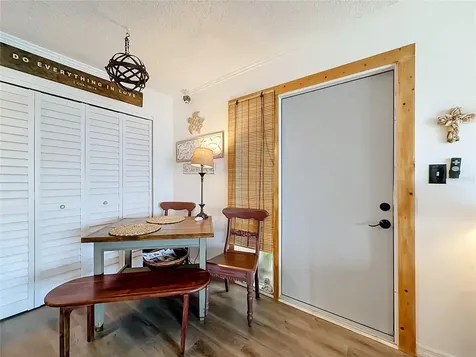 574 Orange Drive Altamonte Springs FL 32701