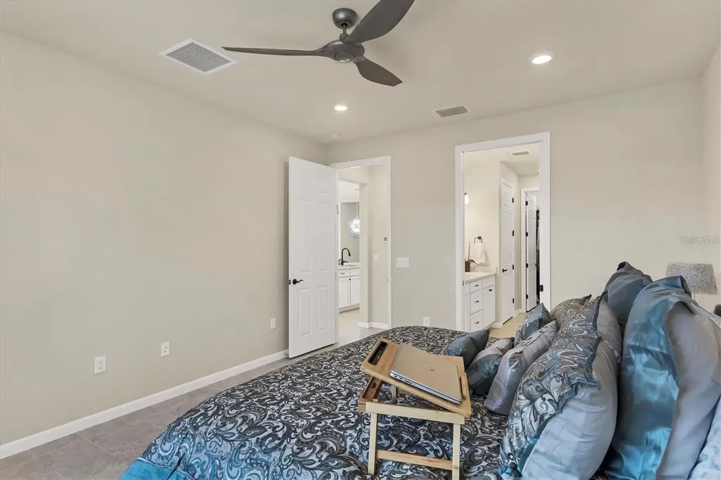 5721 Sweet Leaf Way Sarasota FL 34238