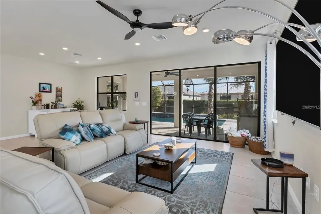 5721 Sweet Leaf Way Sarasota FL 34238
