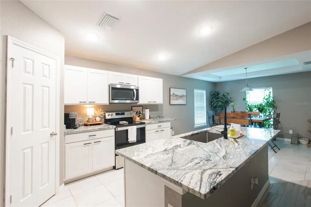 3715 Teakwood Street Fort Myers FL 33905