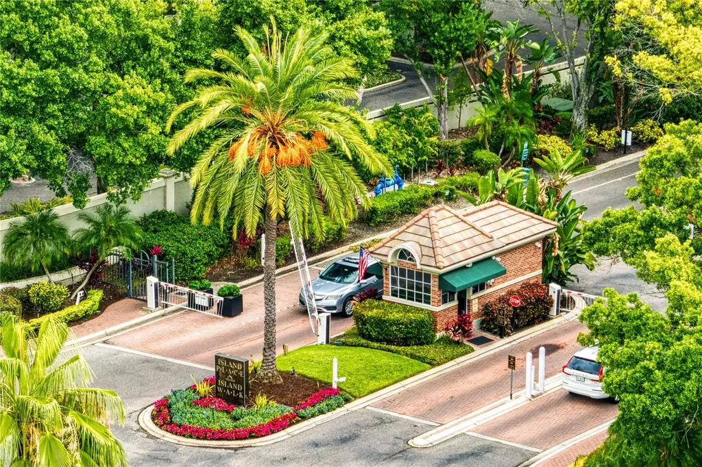 919 Normandy Trace Road Tampa FL 33602