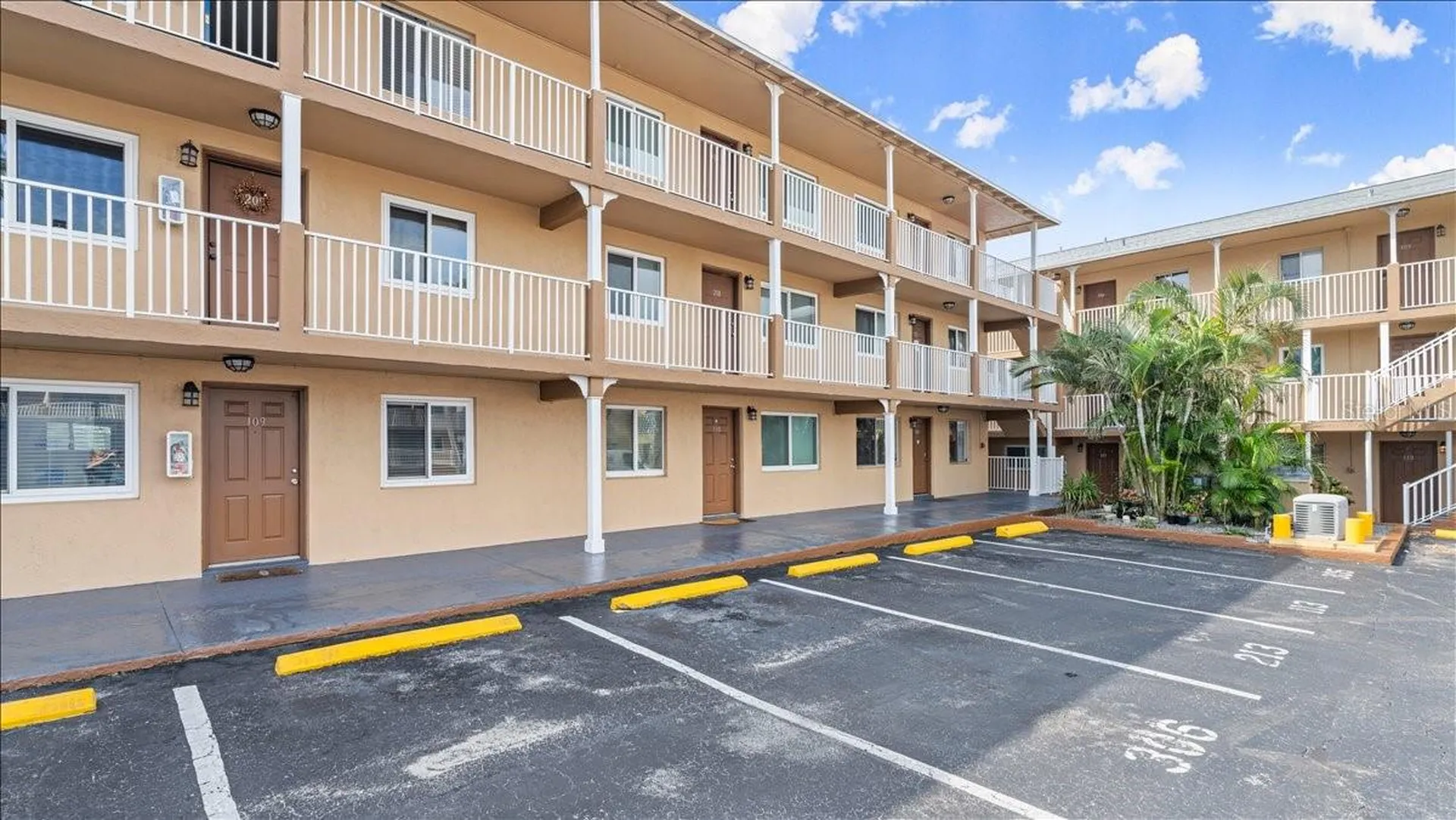411 N Halifax Avenue Daytona Beach FL 32118
