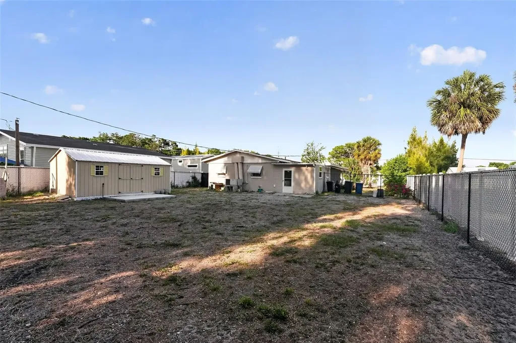 5511 3rd Street W Bradenton FL 34207