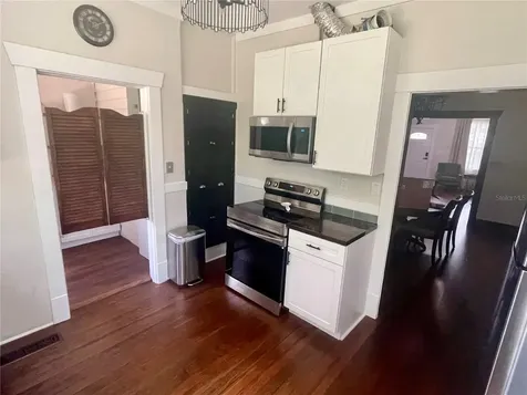 134 N Stone Street Deland FL 32720