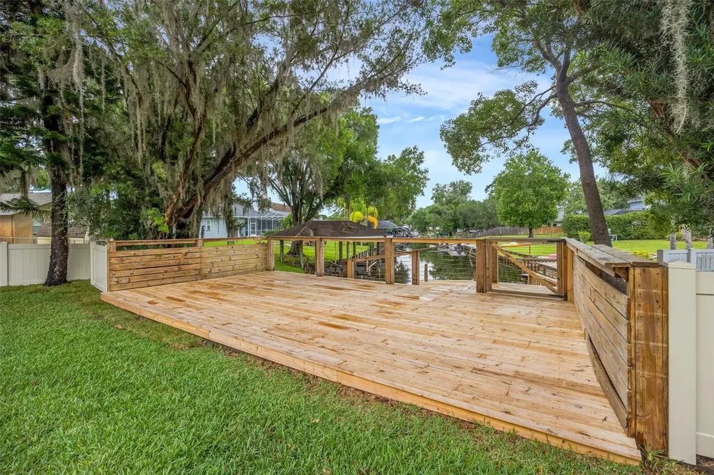 22369 Southshore Drive Land O Lakes FL 34639