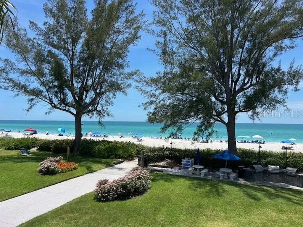 4725 Gulf Of Mexico Drive Longboat Key FL 34228