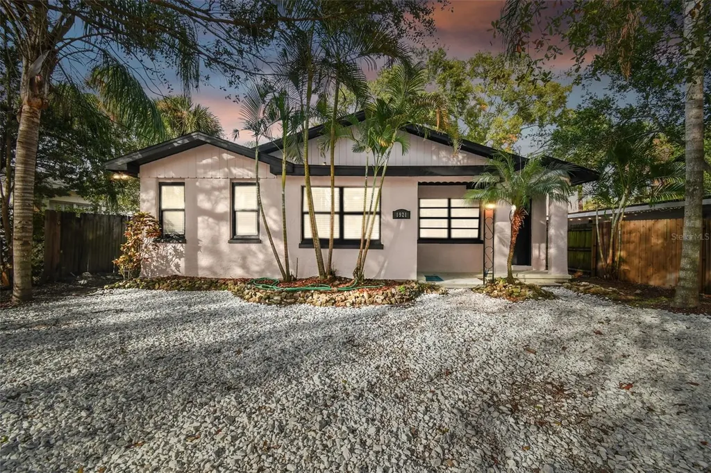 1921 W State Street Tampa FL 33606
