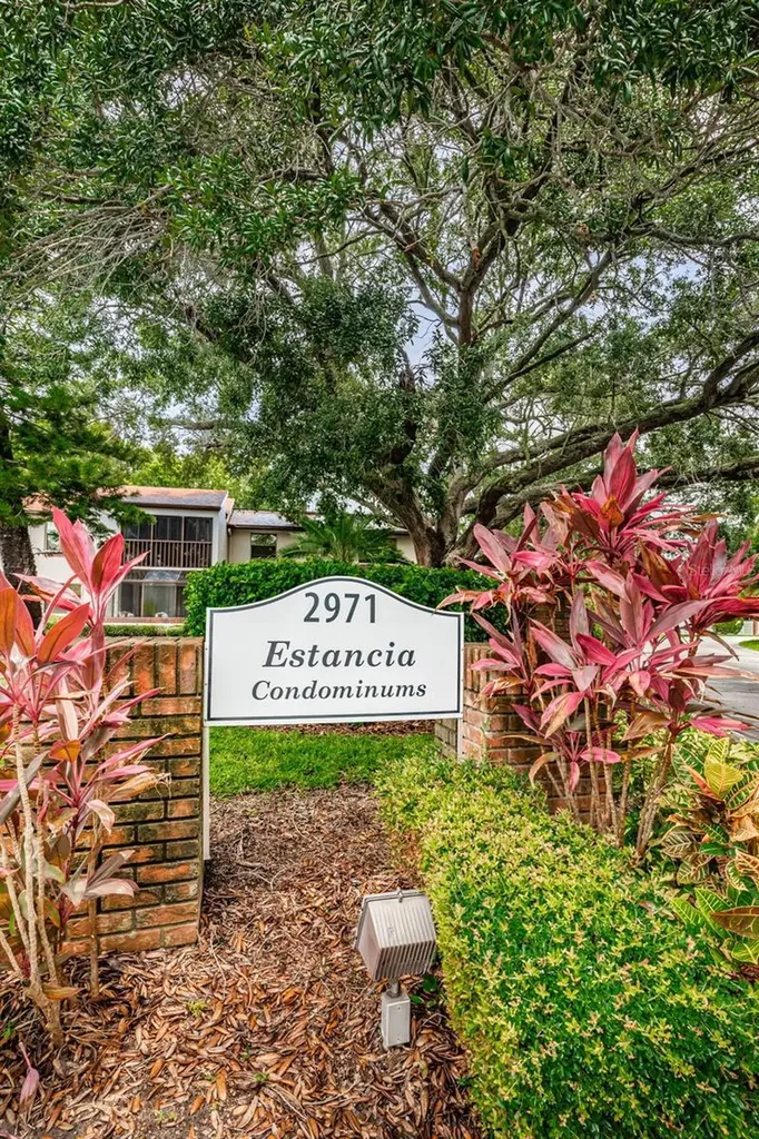 2971 Estancia Boulevard Clearwater FL 33761