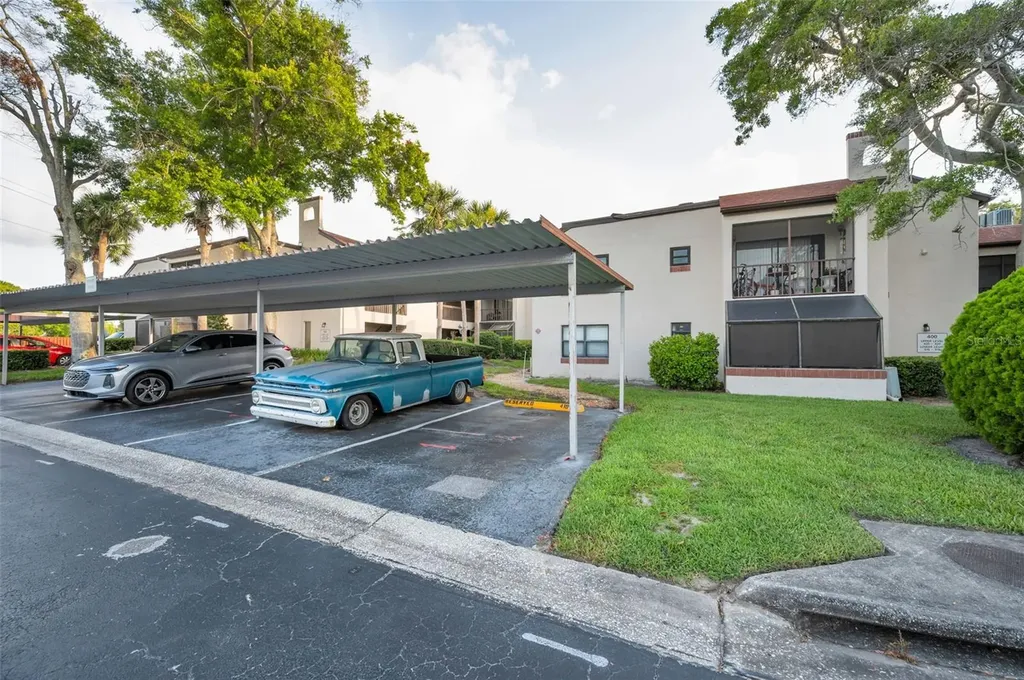 2971 Estancia Boulevard Clearwater FL 33761