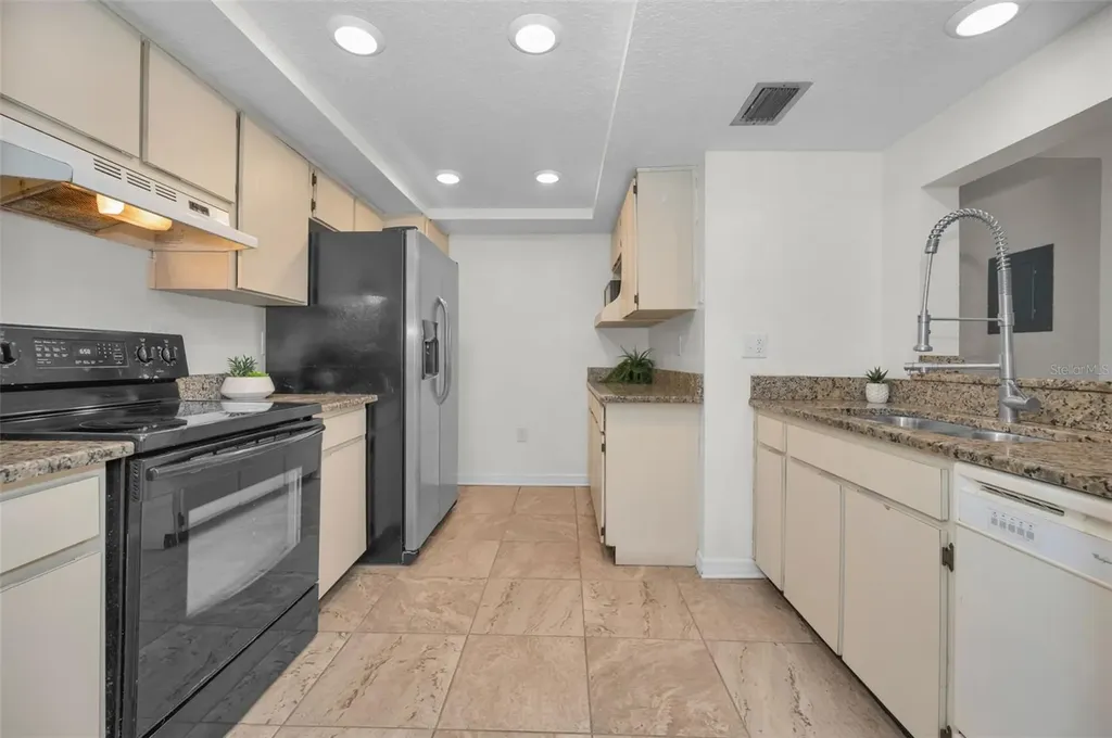 2971 Estancia Boulevard Clearwater FL 33761