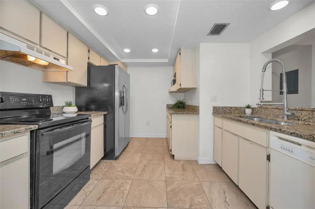 2971 Estancia Boulevard Clearwater FL 33761