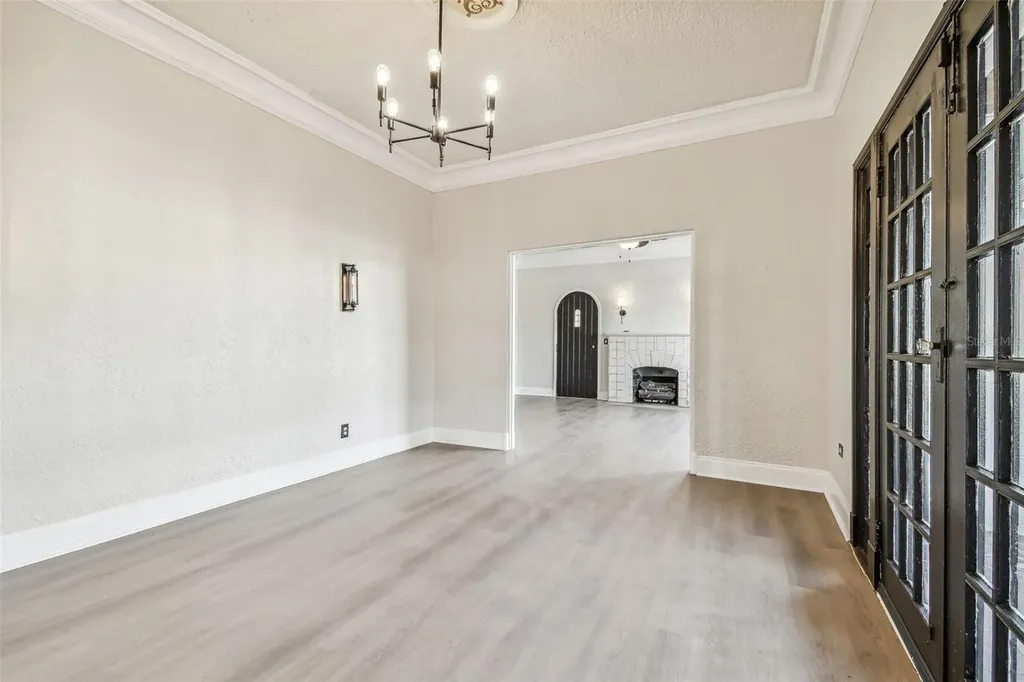2102 W La Salle Street Tampa FL 33607