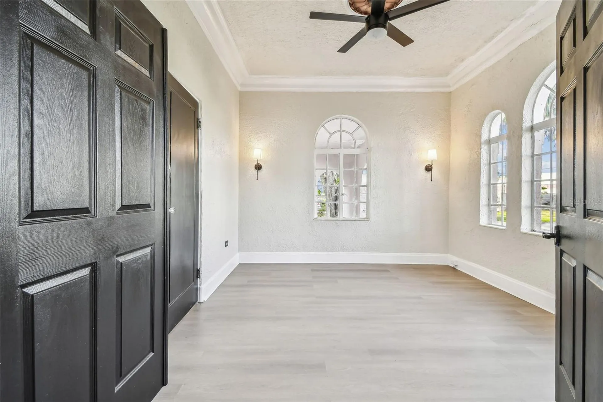 2102 W La Salle Street Tampa FL 33607