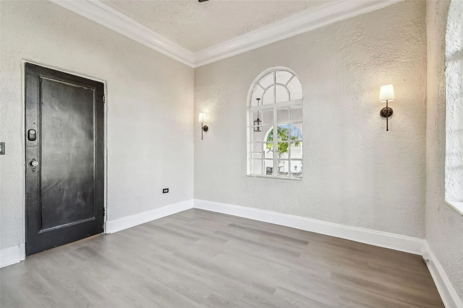 2102 W La Salle Street Tampa FL 33607