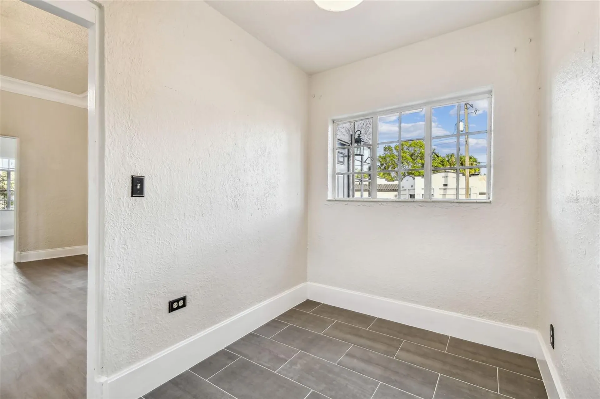 2102 W La Salle Street Tampa FL 33607