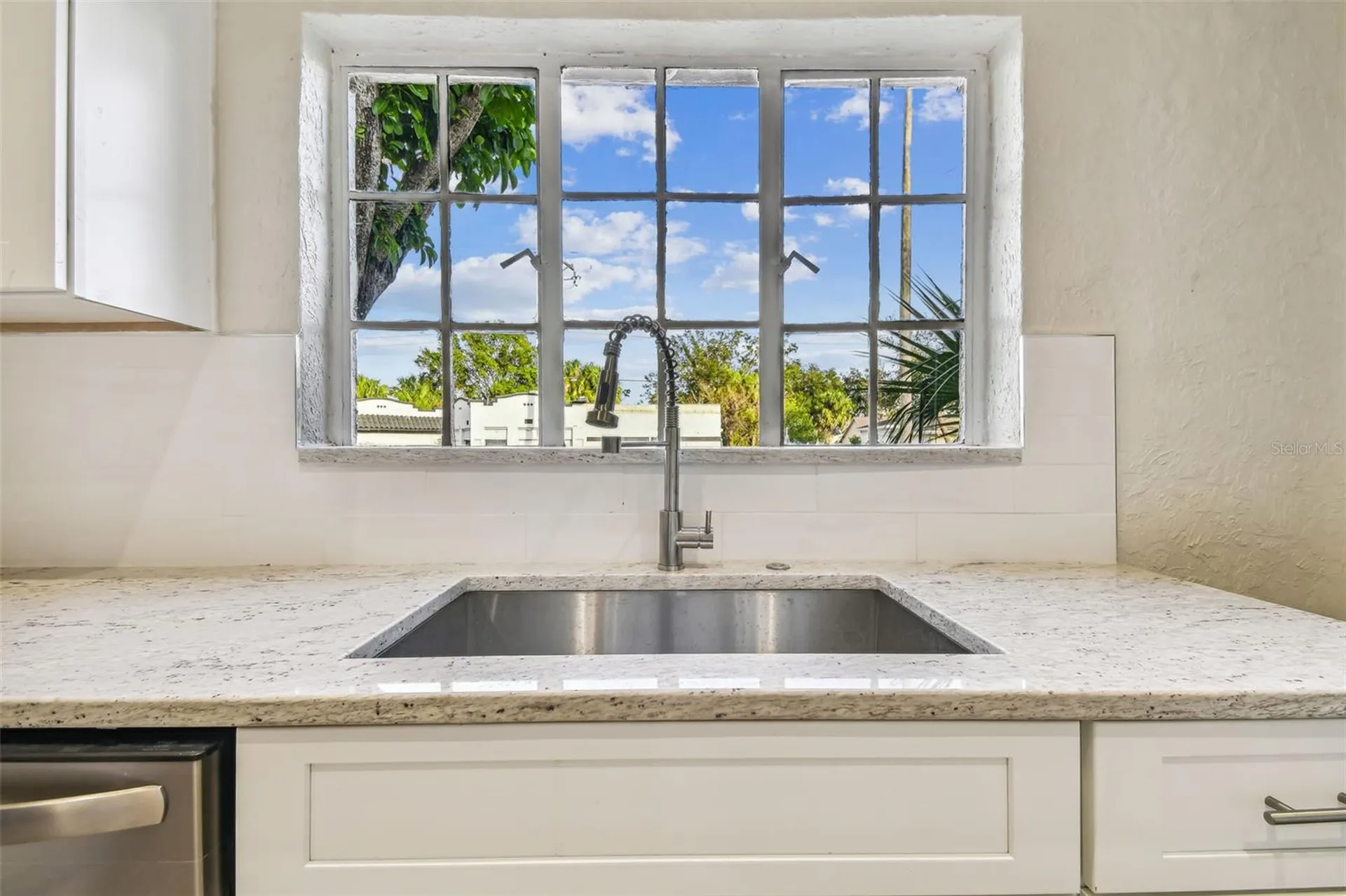 2102 W La Salle Street Tampa FL 33607