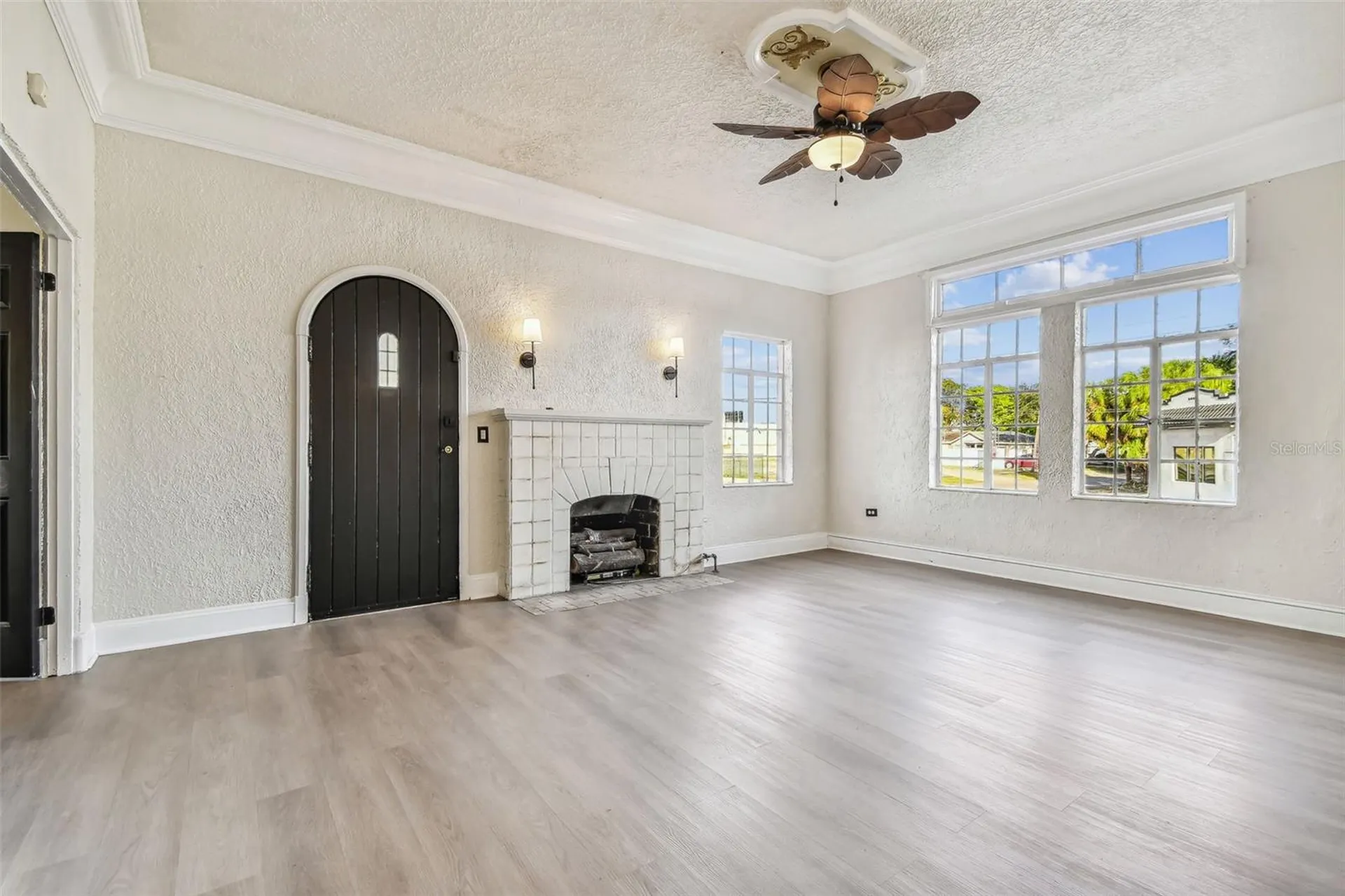 2102 W La Salle Street Tampa FL 33607