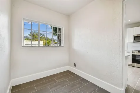 2102 W La Salle Street Tampa FL 33607