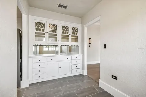 2102 W La Salle Street Tampa FL 33607