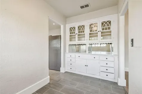 2102 W La Salle Street Tampa FL 33607