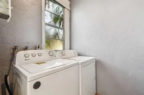 2102 W La Salle Street Tampa FL 33607