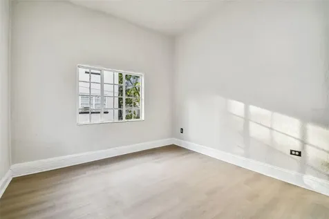 2102 W La Salle Street Tampa FL 33607