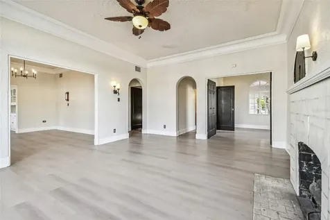 2102 W La Salle Street Tampa FL 33607