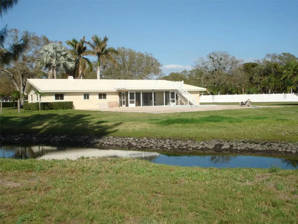 1730 Robinhood Lane Clearwater FL 33764
