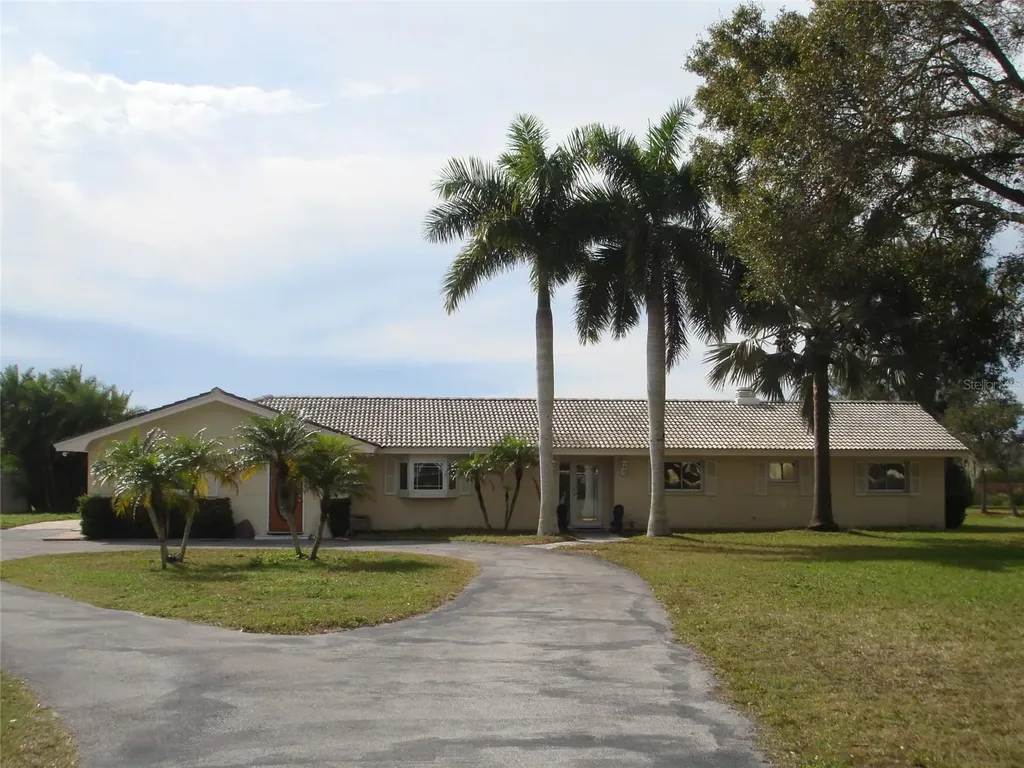 1730 Robinhood Lane Clearwater FL 33764