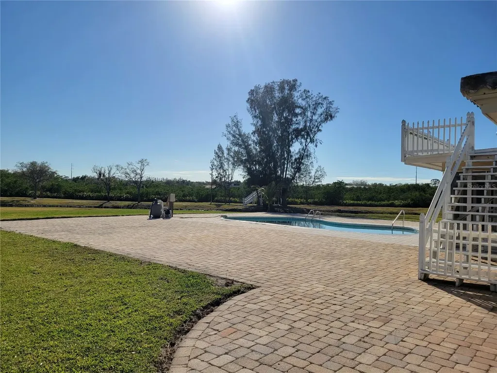 1730 Robinhood Lane Clearwater FL 33764