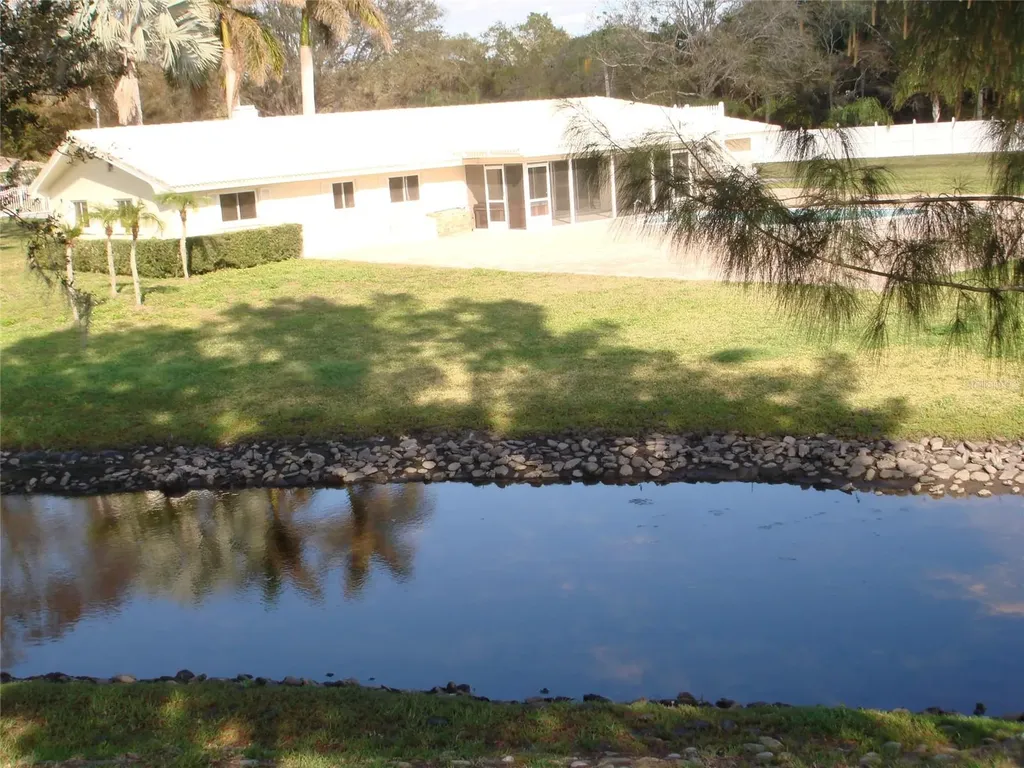 1730 Robinhood Lane Clearwater FL 33764