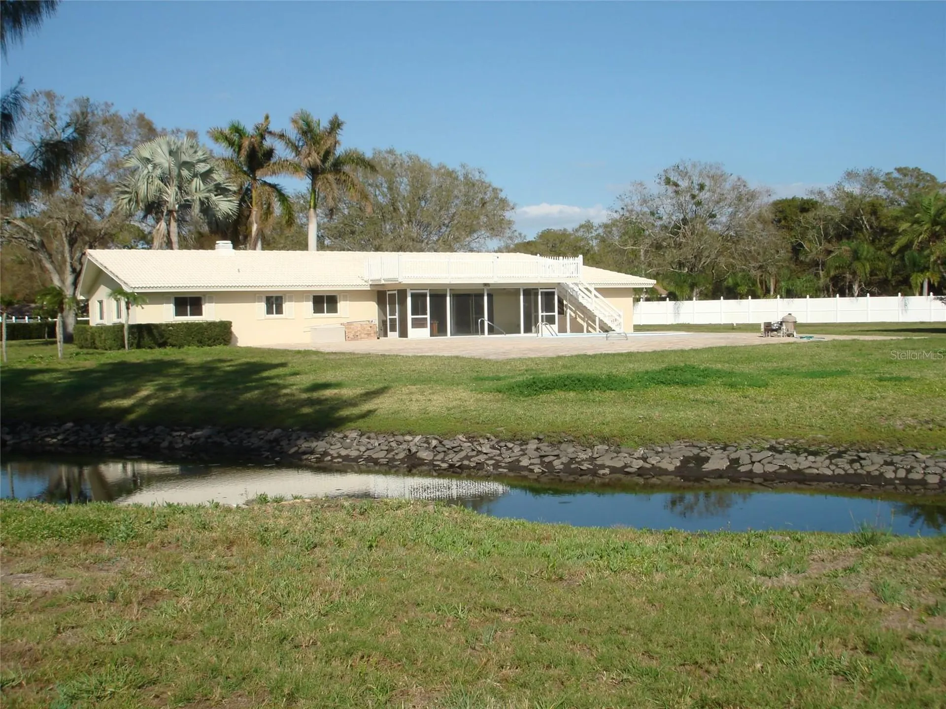 1730 Robinhood Lane Clearwater FL 33764