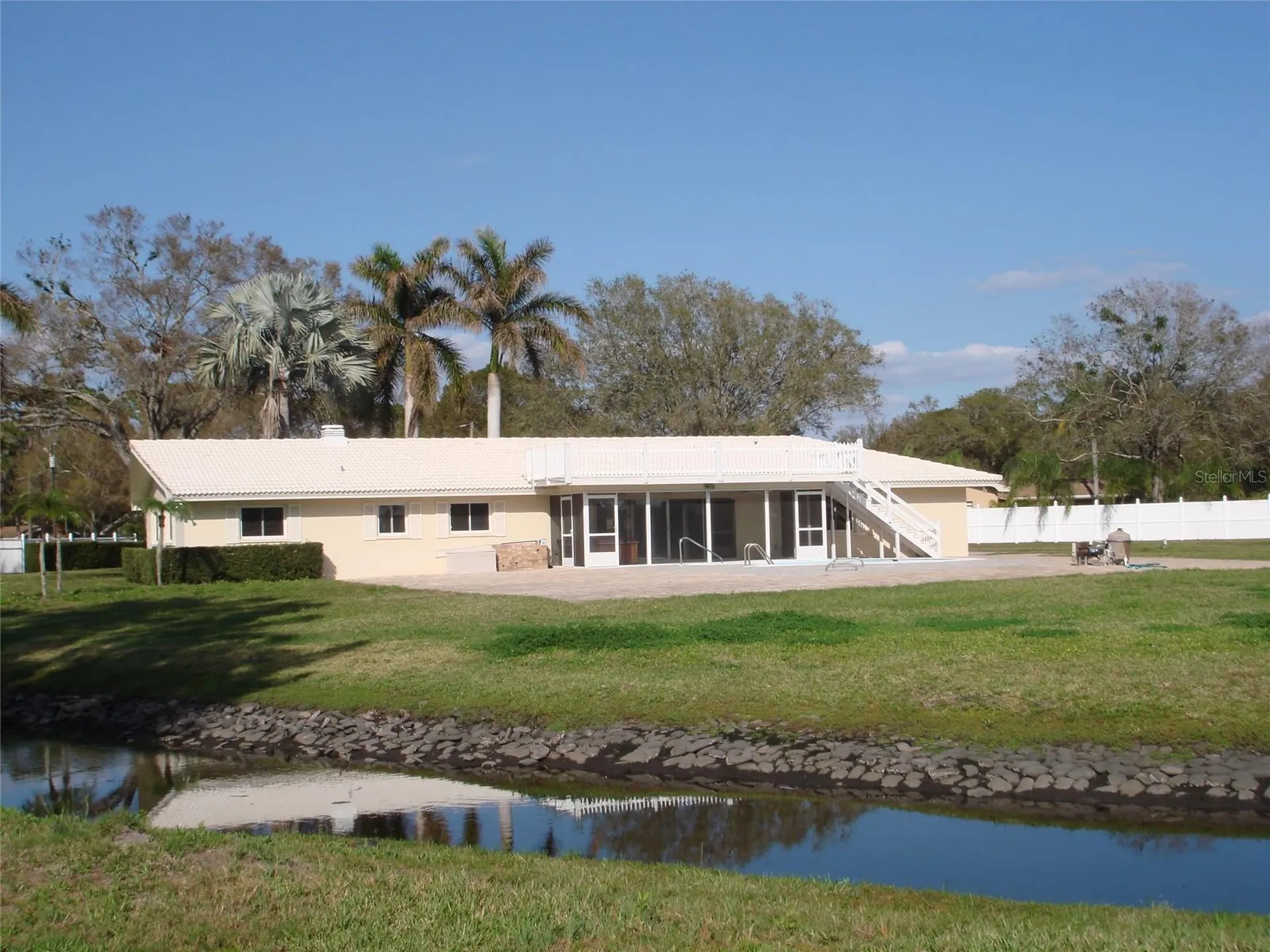 1730 Robinhood Lane Clearwater FL 33764