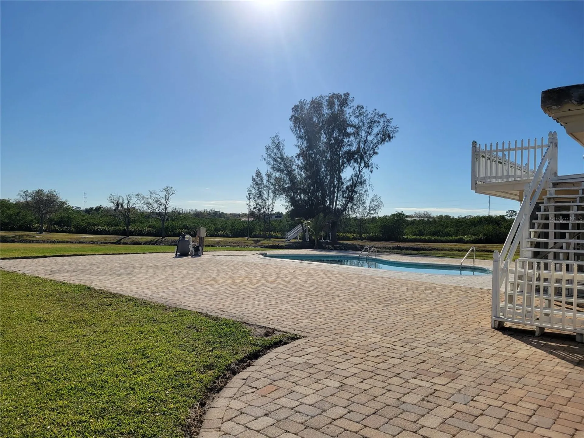 1730 Robinhood Lane Clearwater FL 33764