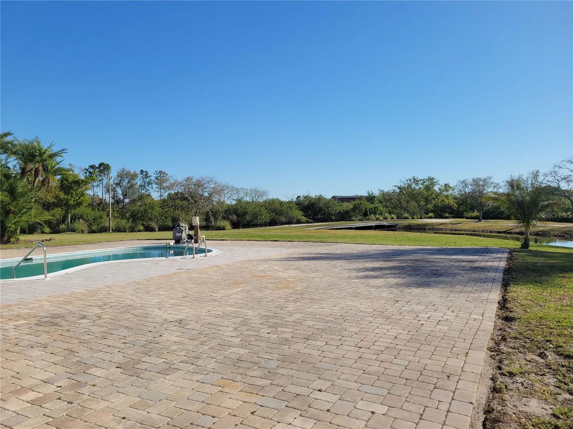 1730 Robinhood Lane Clearwater FL 33764