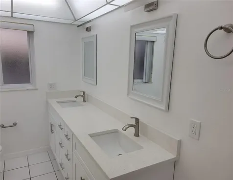 1730 Robinhood Lane Clearwater FL 33764