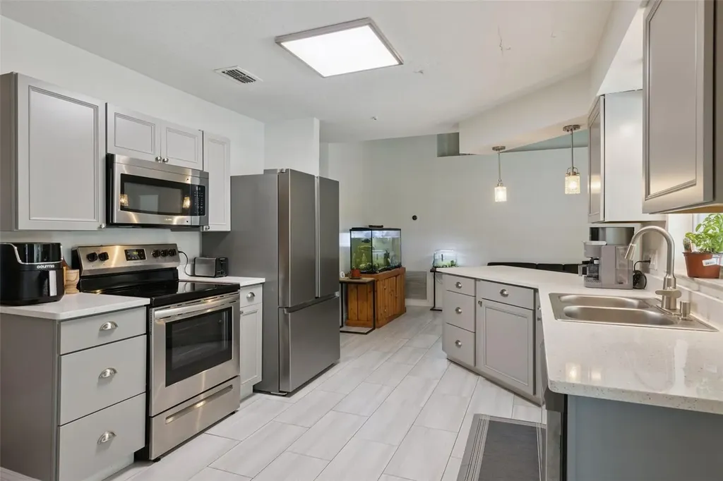 1320 4th Street Orange City FL 32763