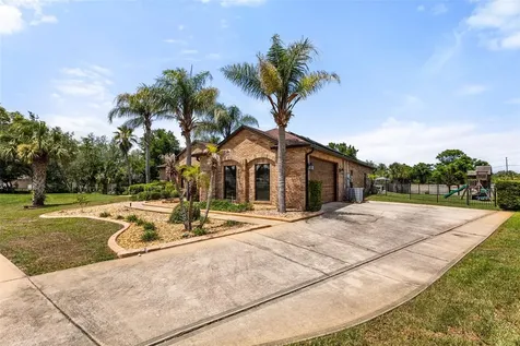 660 Moss Point Cove Court Debary FL 32713