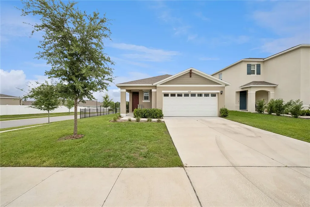 2698 Rowan Street Tavares FL 32778