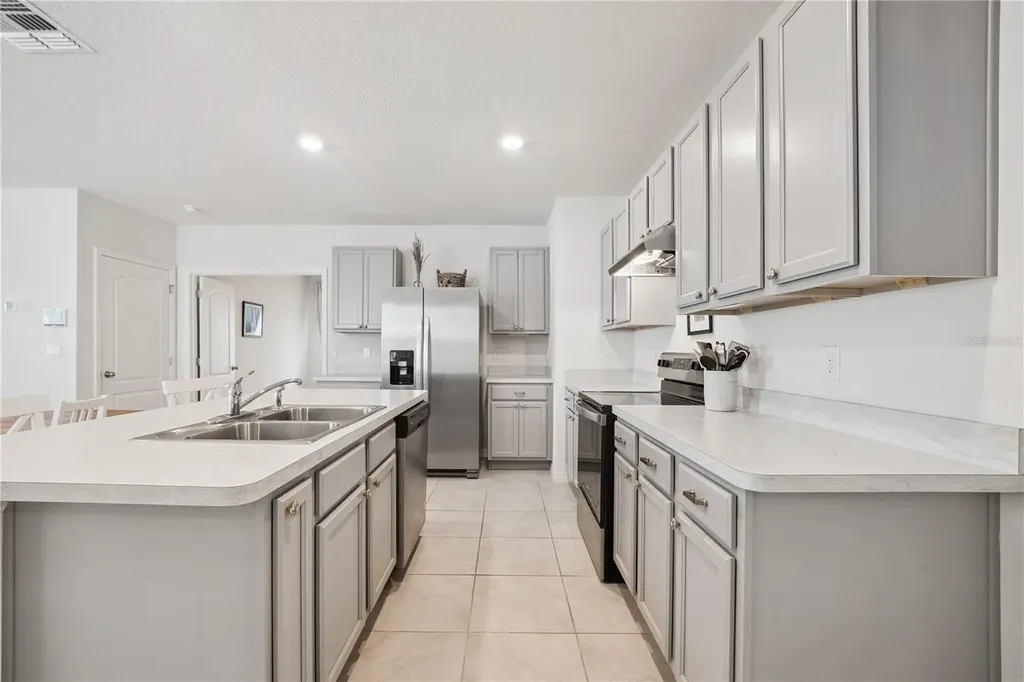2698 Rowan Street Tavares FL 32778
