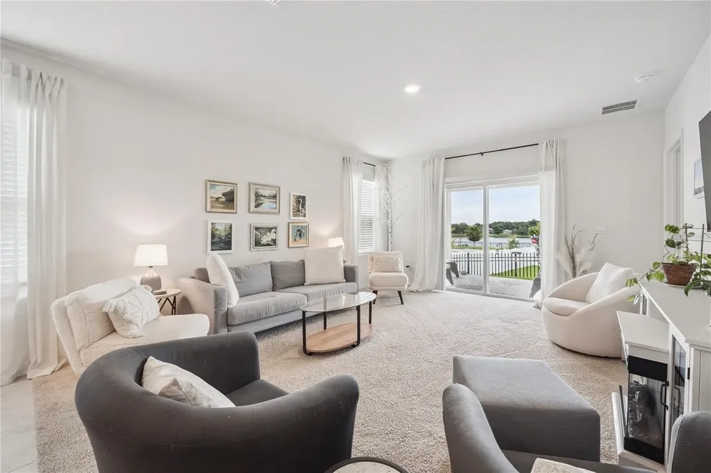 2698 Rowan Street Tavares FL 32778